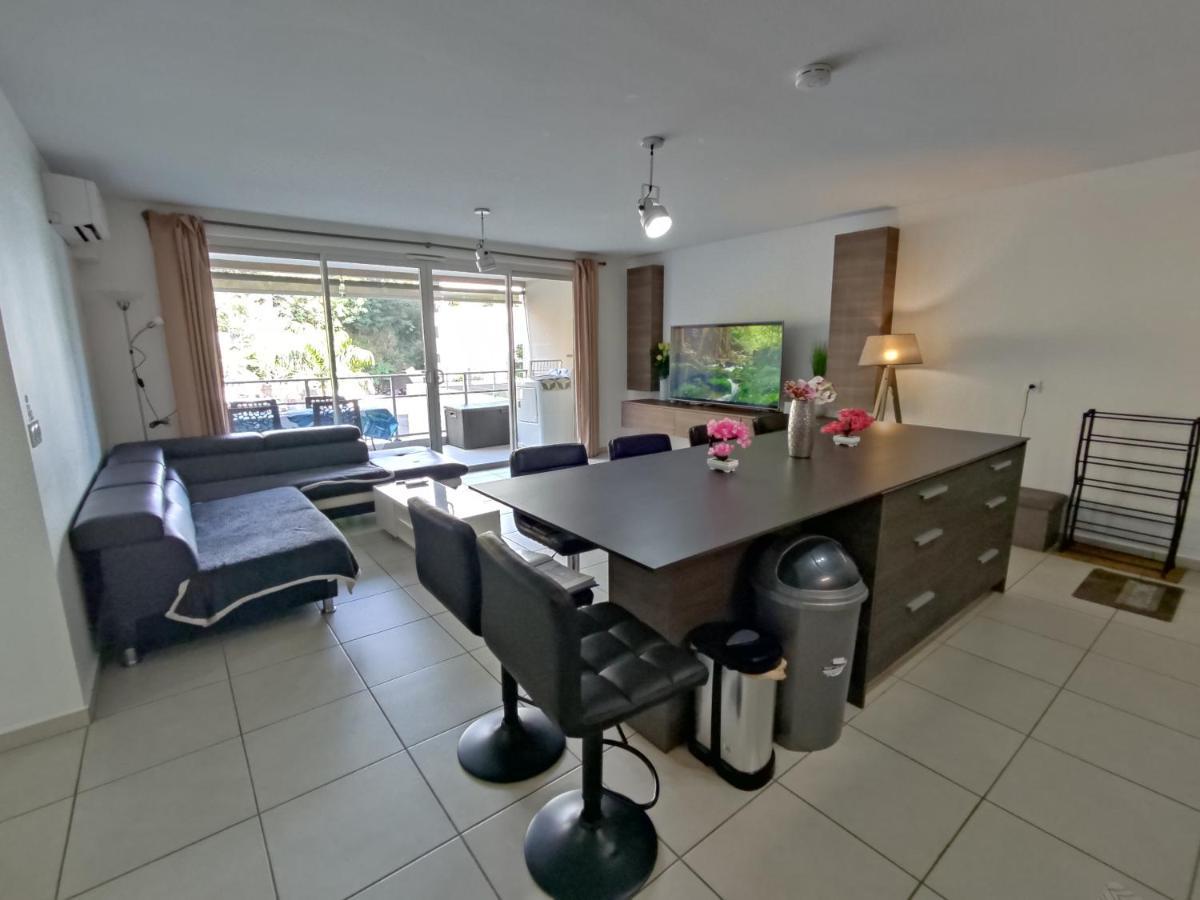 Elegant F3 A La Villa Stencer, Papeete, Calme Climatise Et Spacieux Papeete  Buitenkant foto